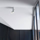 Nemo Tubes Large LED Deckenlampe einstellbar in modernem Raum mit drehbarem Design.