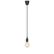 Neordic Pendelleuchte Ketil Schwarz mit schwarzem Kabel und E27-Sockel für individuelle Lichtszenarien.
