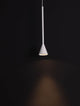 Alt Tag: Net LED Pendelleuchte Ø 6cm 3000K in mattem Schwarz, filigranes Aluminiumprofil, fokussiertes warmweißes Licht nach unten