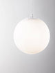 Nevoso Pendelleuchte E27 Weiß – matte Kugel-Pendelleuchte mit blendfreiem Raumlicht, dimmbar, modernes skandinavisches Design