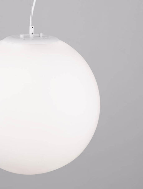 Nevoso pendel E27 Hvid - hvid kuglependel med matteret glas, skånsomt blændfrit rumlys, velegnet til lysdæmpere