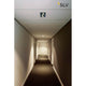 New Tria 2 DL Square Set Schwarz 2x6W 38° 2700K im modernen Flur mit schwenkbarem LED-Einsatz.