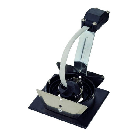 New Tria I GU10 Downlight, Square Schwarz mit flexibler Montage und drehbarem Lichtkegel.