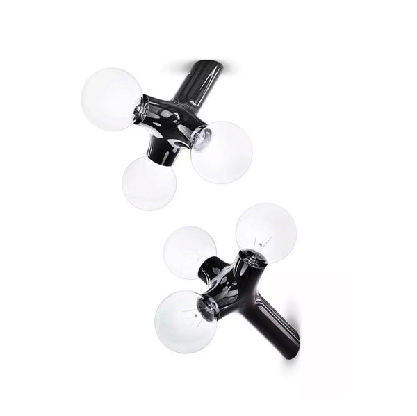 DNA Single-3 tak- och vägglampa svart med tre ljuskällor i modern design.