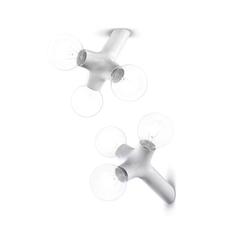 DNA Single-3 lampada da parete e da soffitto bianca con tre sorgenti luminose in design moderno.
