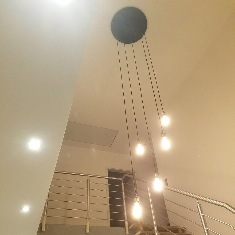 Avra Pendelleuchte mit Stoffkabel Messing