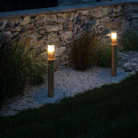 Linton pullerlektor IP54 lyser elegant utendørs, ideell for innkjørsel og terrasse.