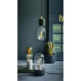 Siv marmor bordslampa svart