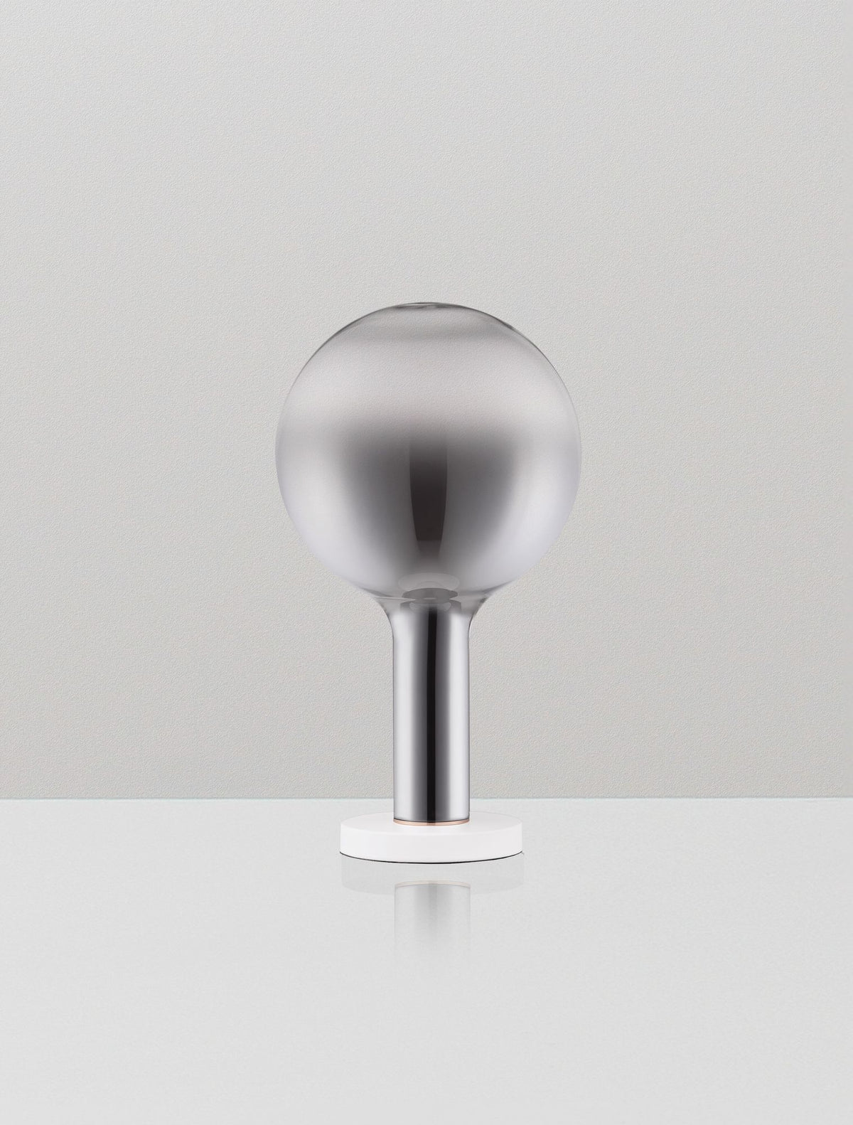Nostos LED Tischleuchte Ø 20cm 3000K (12)