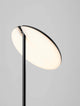 Alt Tag: Notos LED Stehlampe Ø 27cm 3000K – elegante schwarze Stehleuchte mit flachem runden Leuchtkopf und warmweißem 3000K Licht