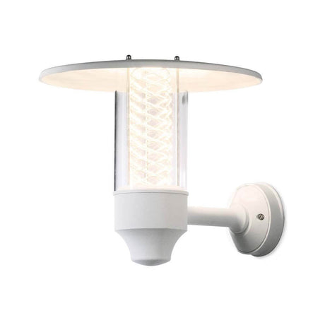 Lampada da parete Nova con griglia riflettente bianca, montata su una parete in acrilico trasparente.