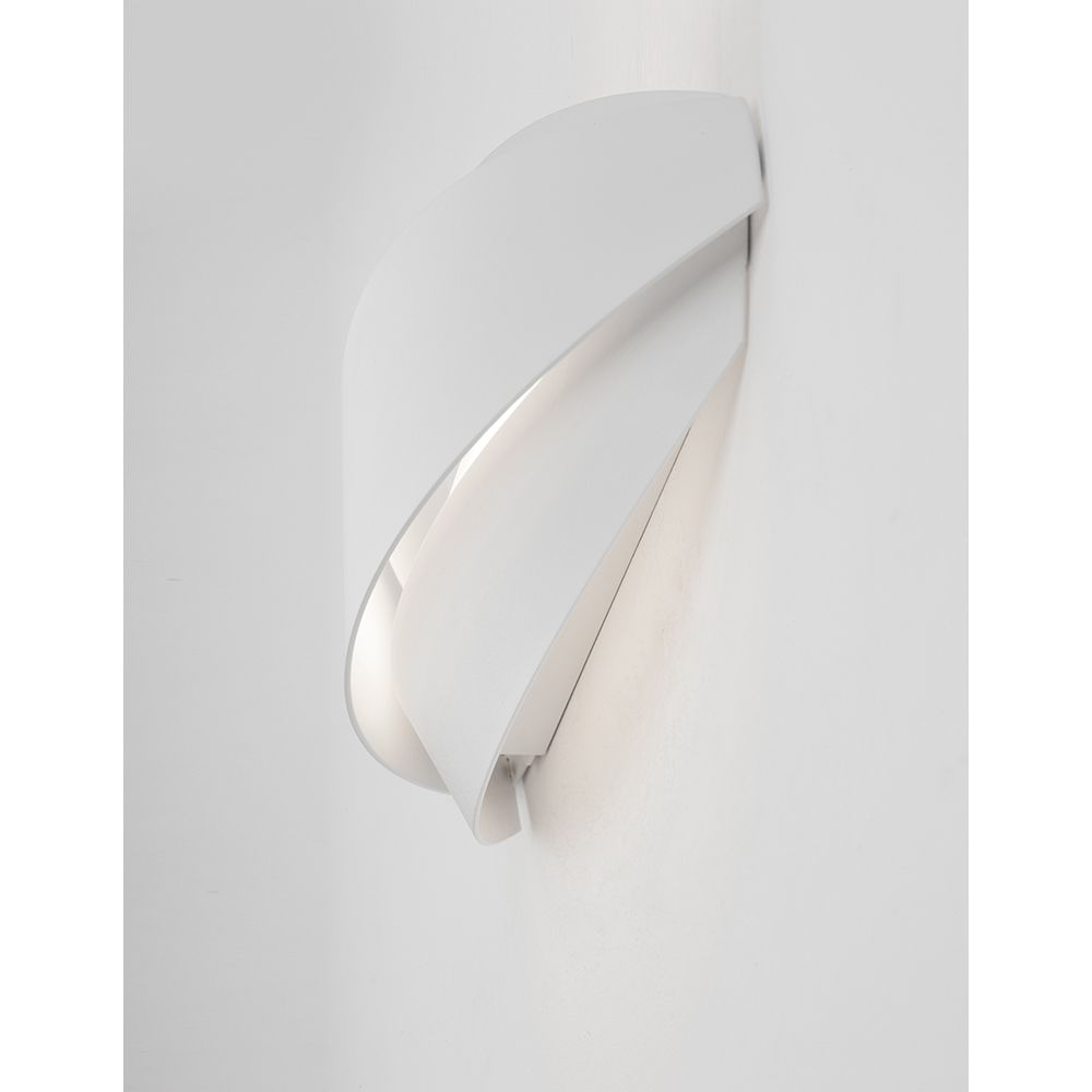 Astrid LED wall light