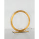 Cilion LED Tischlampe Ø 25cm Messing, Gold auf einem Tisch mit modernem Design und eleganten Details.