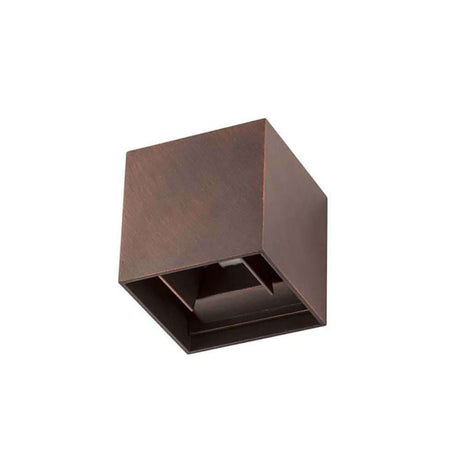 Como LED wall light brown in a modern cube design, ideal for atmospheric lighting.