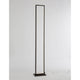 Cornice LED Stehleuchte 153cm Schwarz in minimalistischen Design, ideal für moderne Wohnräume.