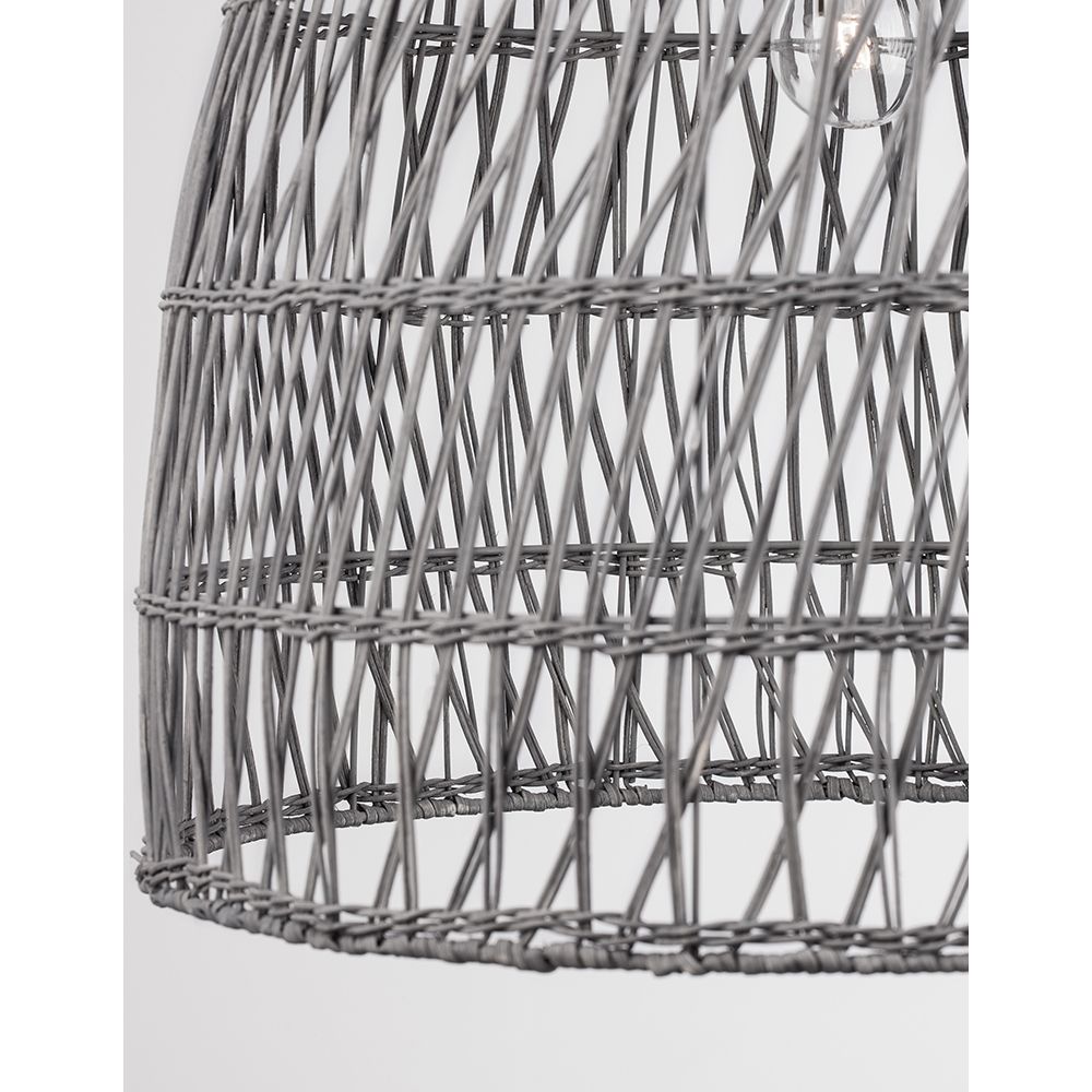 Detailaufnahme der grauen Rattan-Pendelleuchte Destin, Ethno-Stil für Esszimmer und Wohnzimmer.