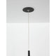 Elettra LED Steh- & Hängeleuchte 300cm Schwarz: Deckenmontage mit schwarzem Deckenelement und Kabel.