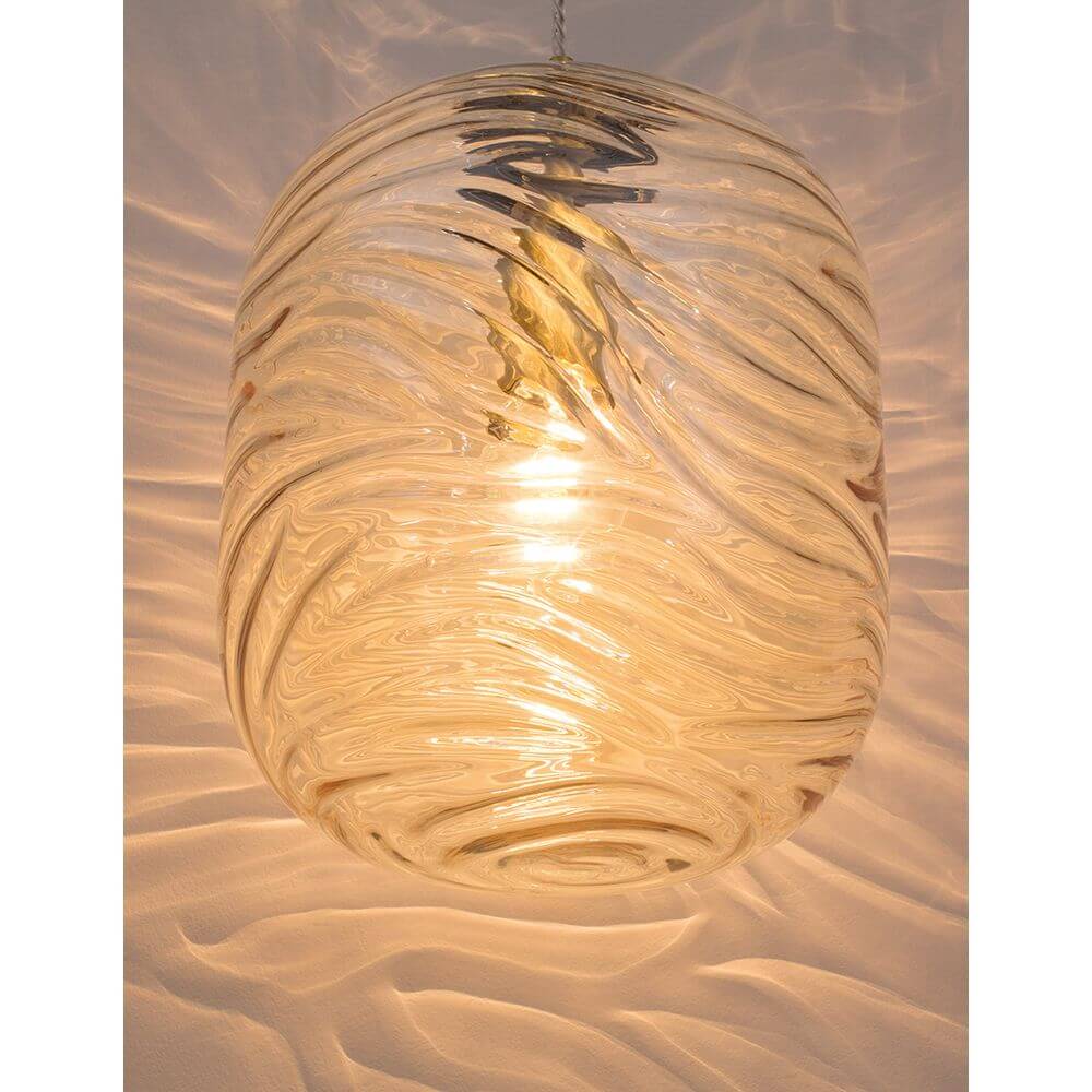 Ficato Glas-Pendellampe mit gewelltem Glas und warmem Lichtschein, ideal für stilvolle Innenräume.