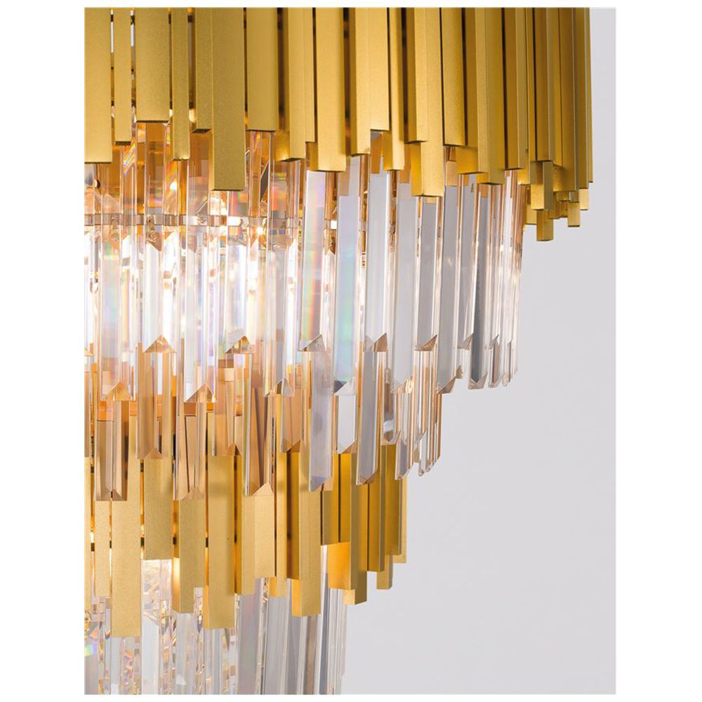 Eleganter Grane Kristall-Kronleuchter in Gold mit rechteckigen Prismen und 20 Lichtquellen.