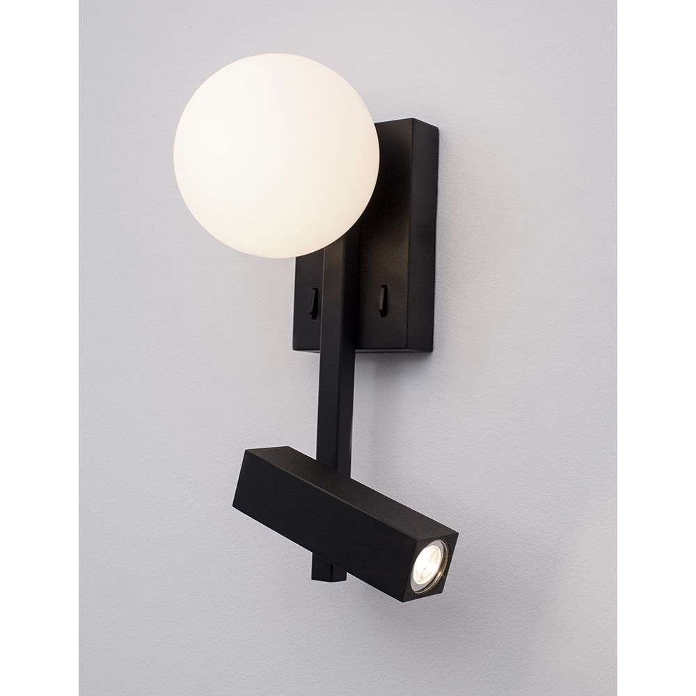 Joline LED Glas-Wandleuchte in Sandig Schwarz mit opalweißem Glas und Schwarz-Aluminiumdetails