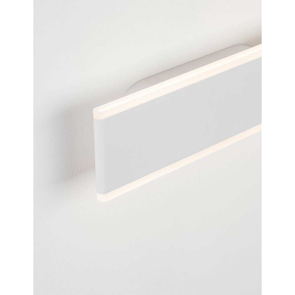 Nova Luce Line LED -seinävalaisin akryyli