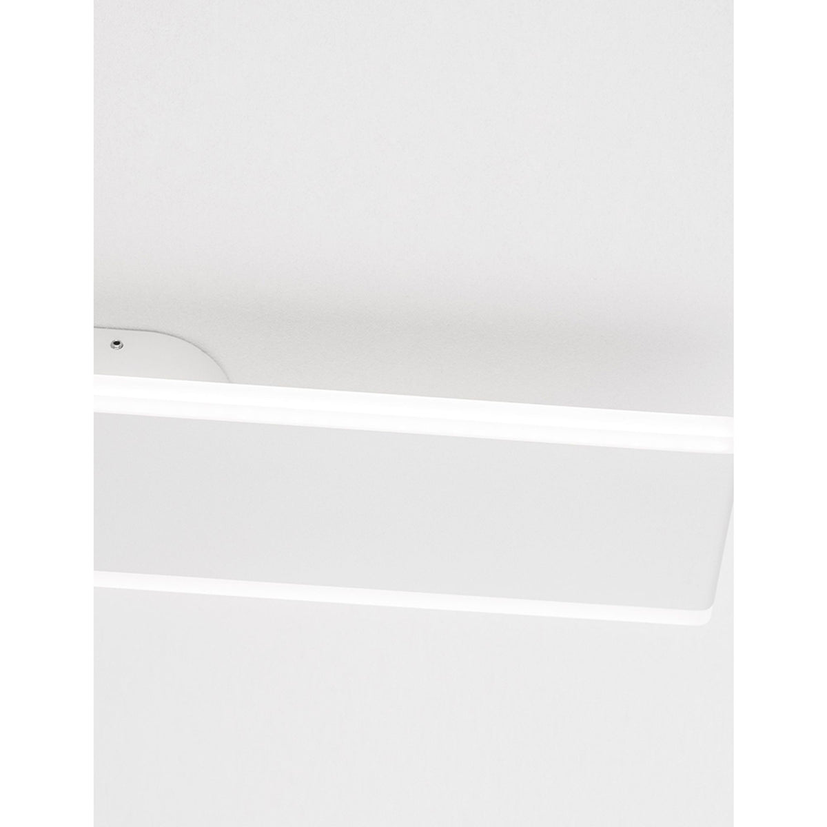 Nova Luce Line LED white wall light, modern wall lamp with horizontal LED light bars, front view