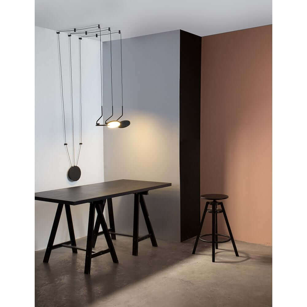 Luccelo LED -seinä ja roikkuu lamppu musta
