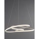 Menton LED Hängeleuchte mit modernem Design und warmer Lichtverteilung über Esstisch oder im Wohnzimmer.
