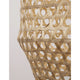 Detailansicht einer Rattan-Hängeleuchte im Ethno-Design, ideal für gemütliche Wohnräume.