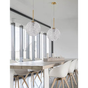Mirano Hängeleuchte Stahl Glas über Esstisch mit transparenten Glaskugeln und mattgoldenem Metallrahmen