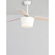 Moderner Deckenventilator in weiß mit Holzflügeln und LED-Beleuchtung, ideal für jeden Raum.