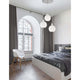 Odell Hängeleuchte 3-flammig Opal-Weiß im Schlafzimmer mit elegantem Design und natürlichem Licht.