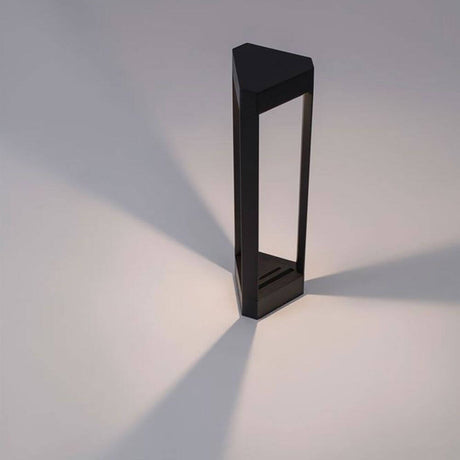 Pax Pollerleuchte Dreieck LED Schwarz 50cm, moderne Außenleuchte aus Aluminium in Schwarz mit dreieckigem Design