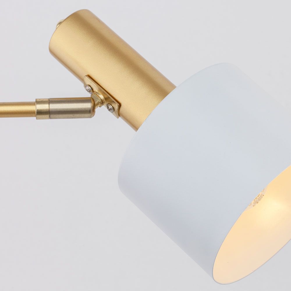 Paz Skandi table lamp in gold-colored matt