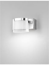 Sabia LED Wandlampe in Chrom mit Acrylschirm, geeignet für Badezimmer und IP44 zertifiziert.