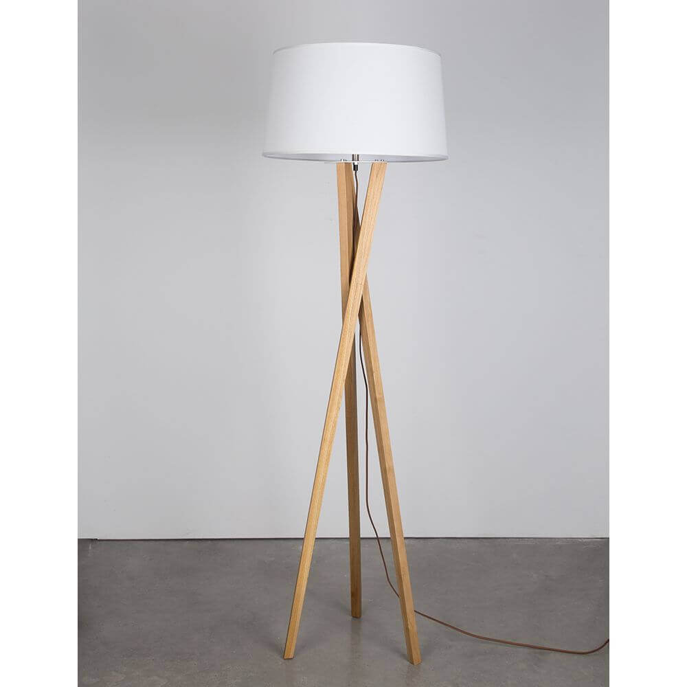 Salino 3-leg standing lamp natural wood