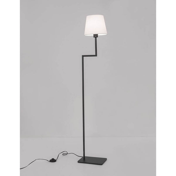 Savona Stehleuchte Metall Schwarz, moderne Stehlampe mit weißem Stoffschirm für Wohnzimmer und Büro