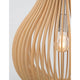 Detailansicht der Soho Hängelampe Naturholz Ø 38cm mit filigraner Holzstruktur und Glühbirne.