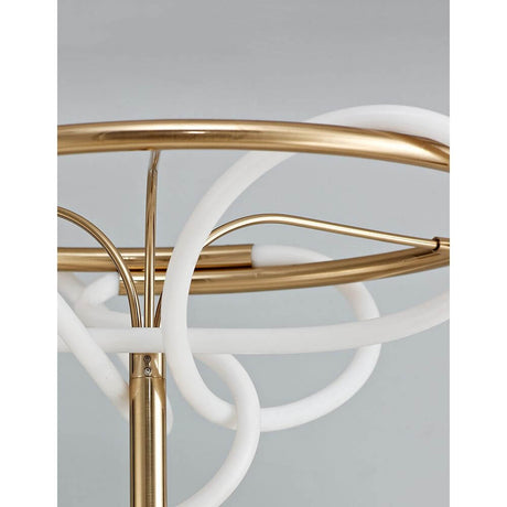 Detailansicht der Tiriac LED Stehleuchte Metall, Gold mit elegantem Design und Lichtquellen aus Acryl.