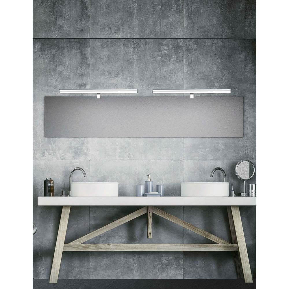Vanese LED Badlampe 63cm Chrom über modernem Waschbecken in stilvollem Badezimmer-Design.