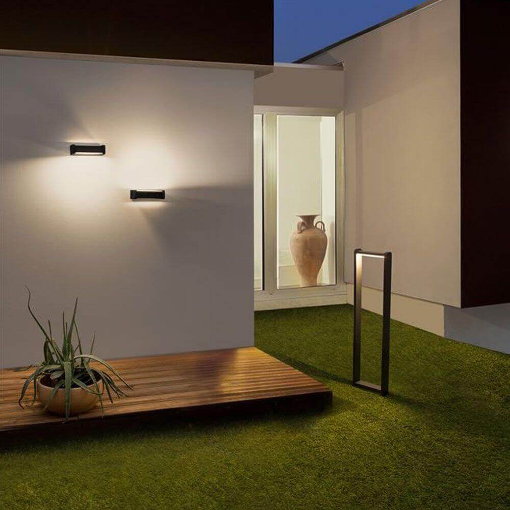 Volver LED Wall Lamp Rotatable Black IP54
