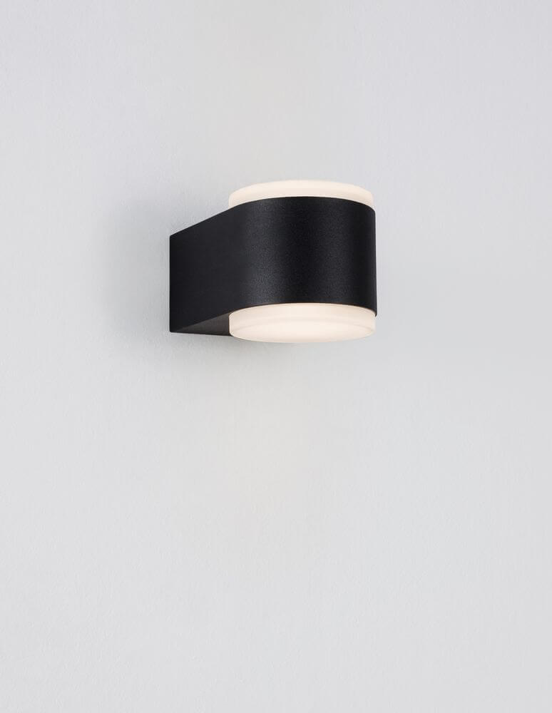 Nus LED Außenwandleuchte 3000K Up & Down Anthrazit IP54 an einer Wand montiert