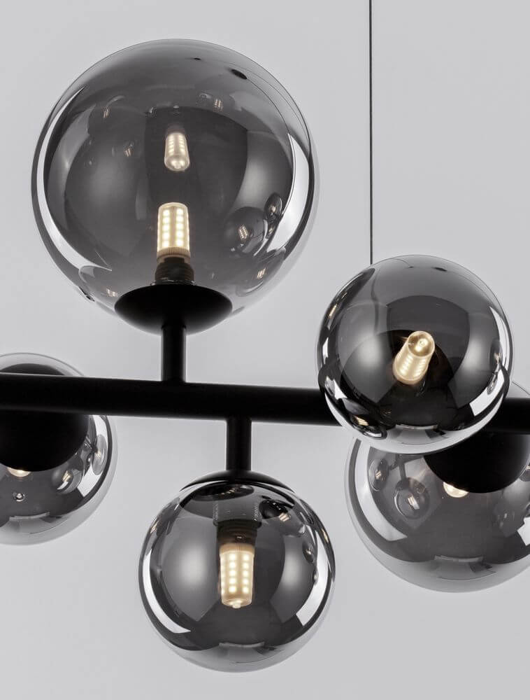 Odillia Pendelleuchte G9 7-flammig mit eleganten Opalgläsern und mattgoldenem Metallfinish.