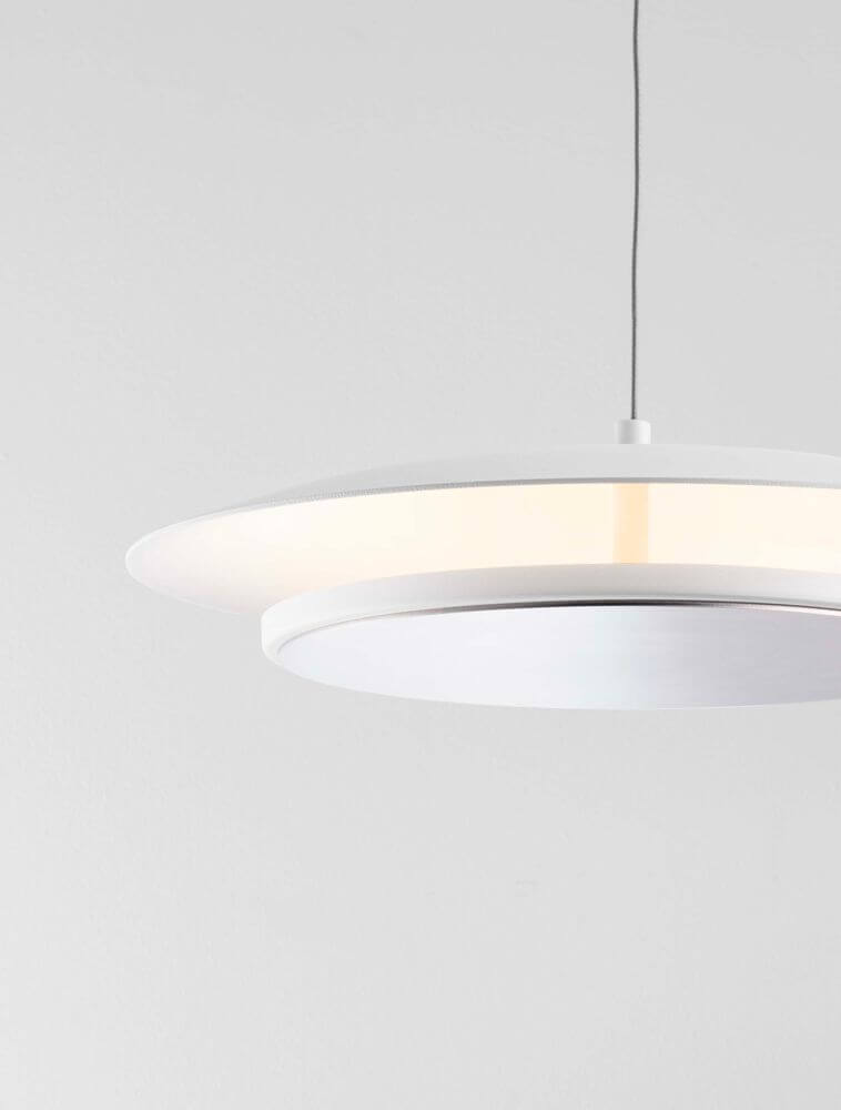 Olos LED Pendelleuchte 3000K Weiß,Chrom elegante Deckenleuchte mit modernem Design und warmem Licht.