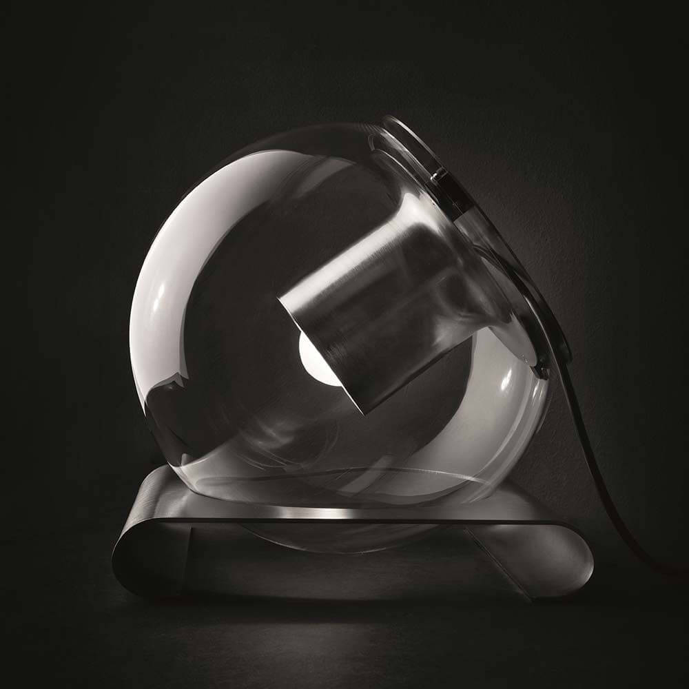 Lampada da tavolo il nichel globo