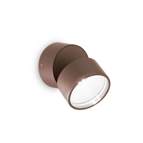 Omega LED Außen Wandleuchte IP54 in braunem Design für stilvolle Außenbeleuchtung.