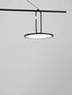 Alt Tag: Opi LED Pendelleuchte Horizontal 3000K Schwarz – moderne schwarze Pendelleuchte mit flacher LED-Leuchte, ideal für Wohnzimmer oder Esszimmer