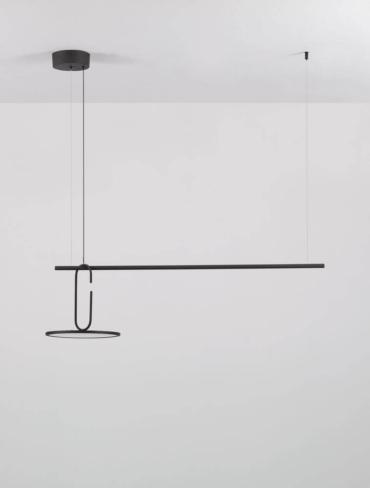 Opi LED Pendelleuchte Horizontal 3000K Schwarz - schlanke, horizontale LED-Pendelleuchte in Schwarz, ideal für modernes Wohnzimmer oder Esszimmer