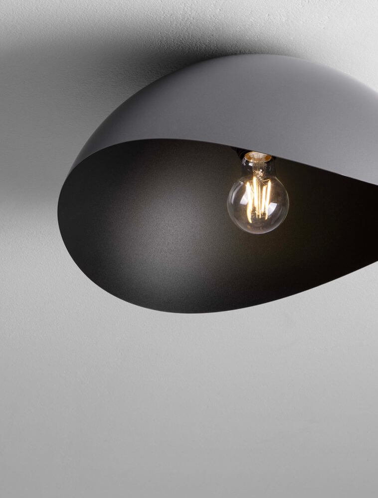 Opsi Deckenleuchte E27 Ø 40cm mit elegantem mattem Schwarz und warmem Lichtschein