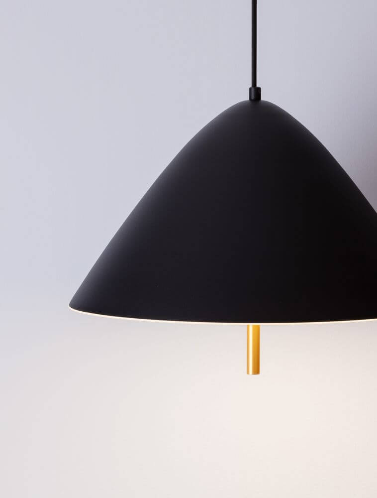 Oros LED Pendelleuchte Ø 40cm 3000K in mattschwarzem Aluminium und goldener Akzentbeleuchtung